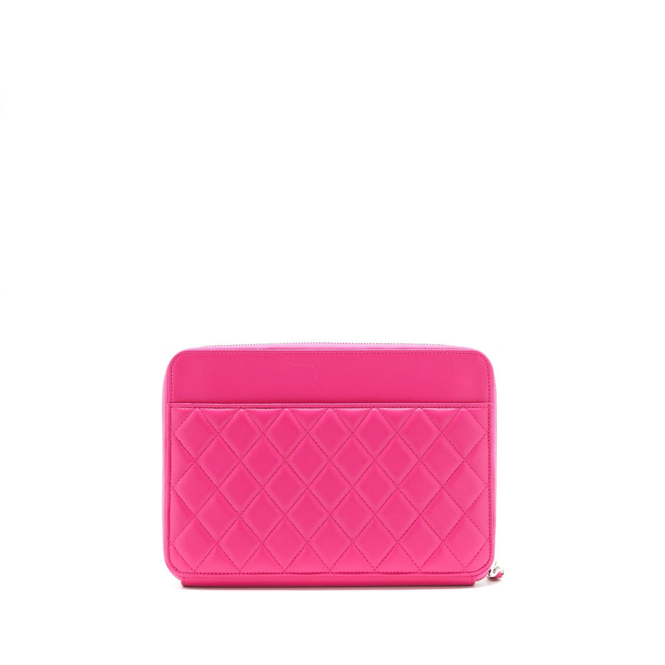 Chanel Quilted Zipper Clutch Lambskin Pink