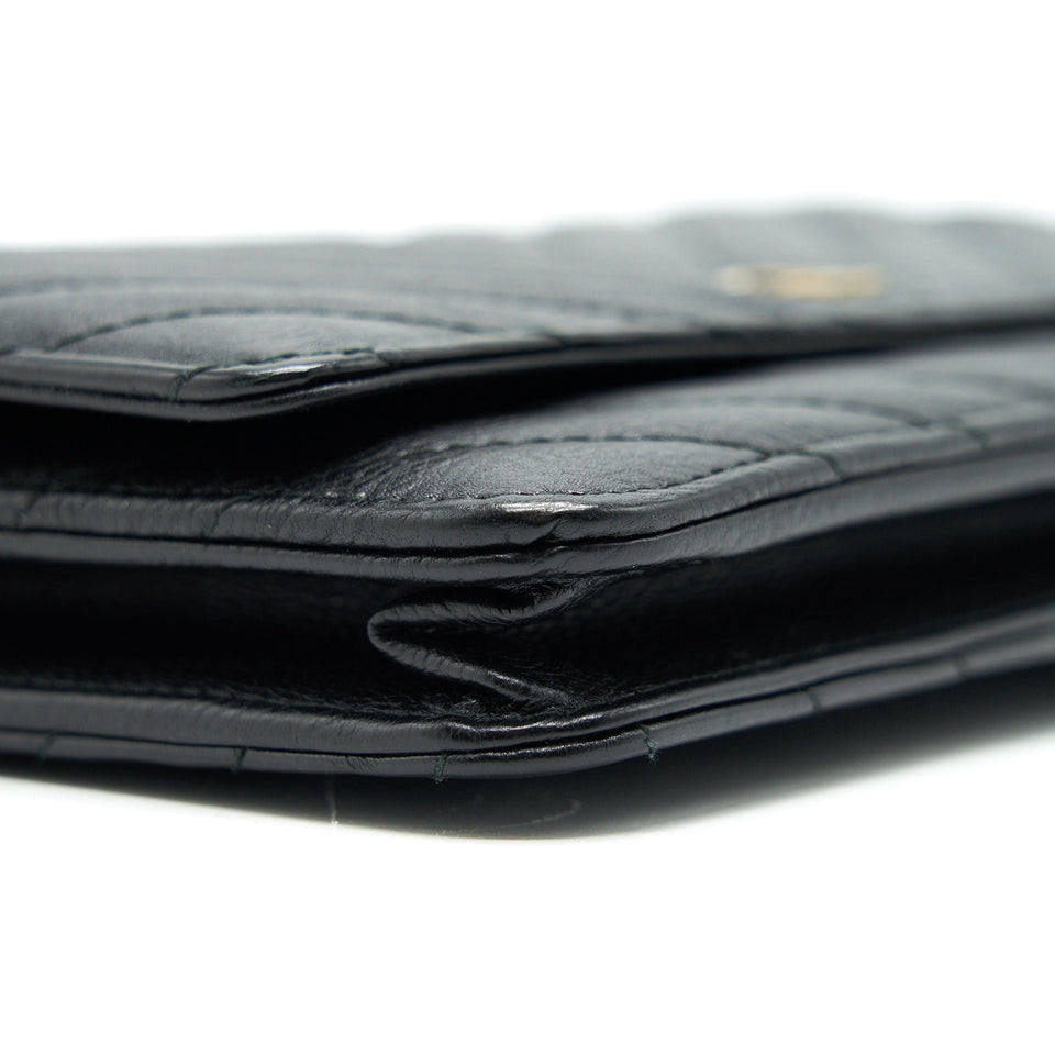 Chanel CHEVRON WALLET ON CHAIN BLACK  CALFSKIN