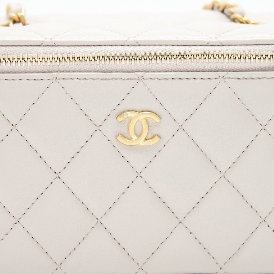Chanel Pearl Crush Long Vanity On Chain Lambskin Light Purple