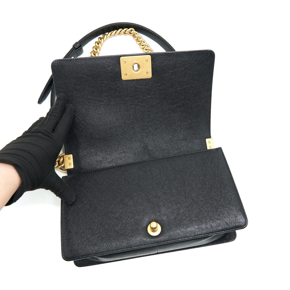 Chanel Chevron medium Boy Chanel Handbag Caviar Black