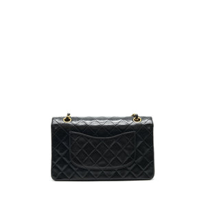 Chanel Vintage Classic Flap Medium in Black