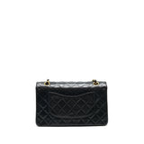 Chanel Vintage Classic Flap Medium in Black
