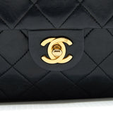 Chanel Vintage Small Flap Bag Lambskin Black