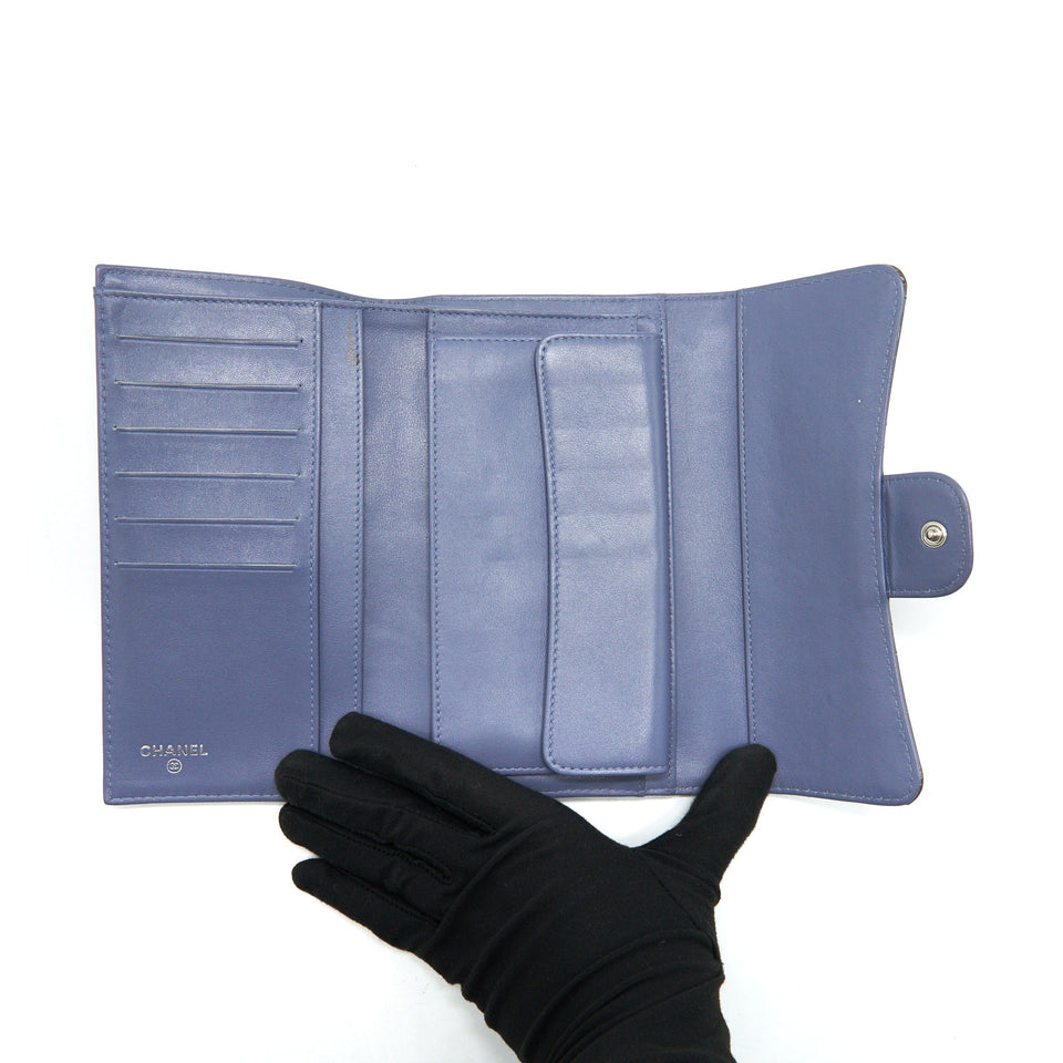 Chanel FLAP LONG WALLET PATENT LEATHER GREY