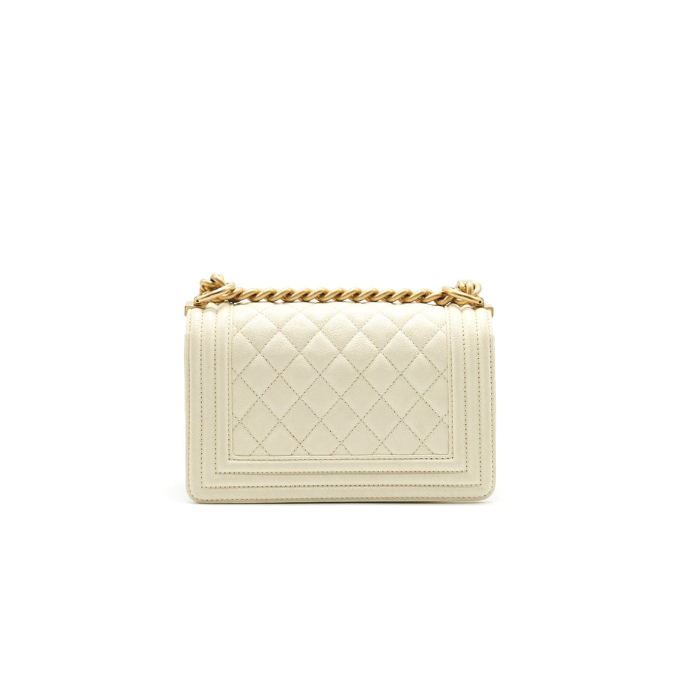 Chanel SMALL BOY BAG CAVIAR LEATHER  IN WHITE