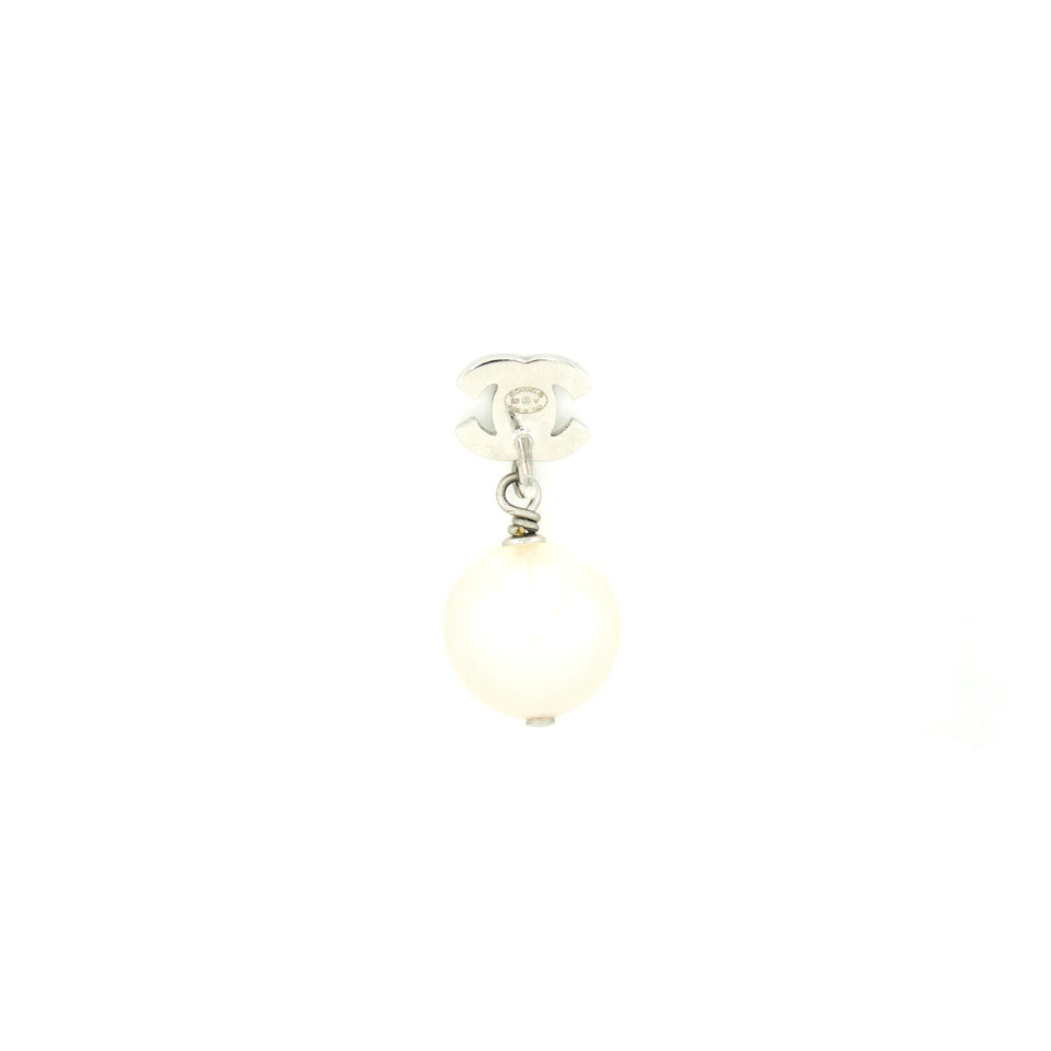 Chanel Pearl drop Crystal earrings