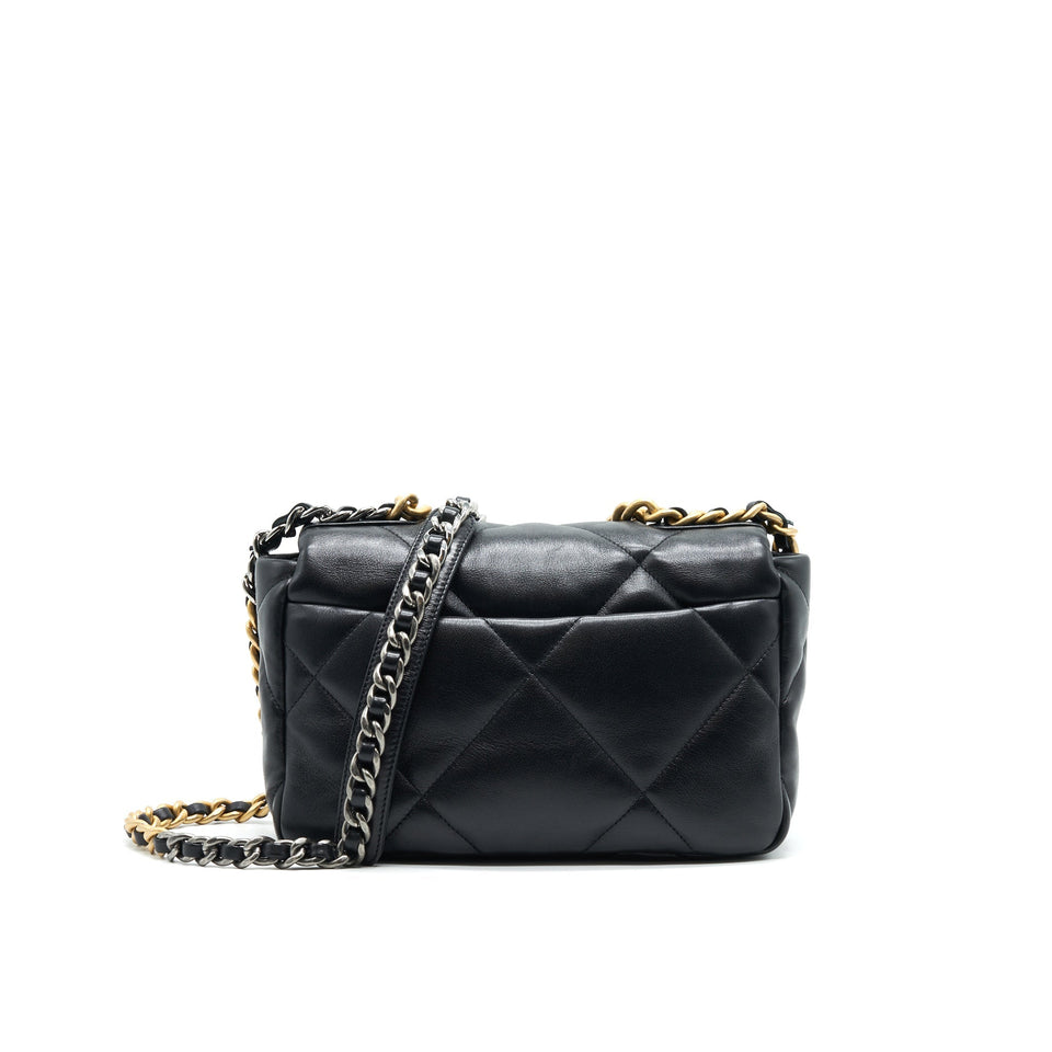 Chanel SMALL 19 BAG BLACK