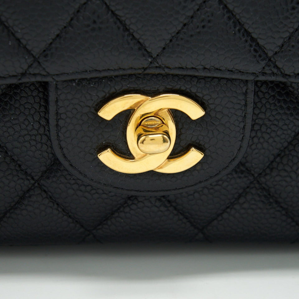 Chanel Classic Double Flap Medium 25cm Caviar Black