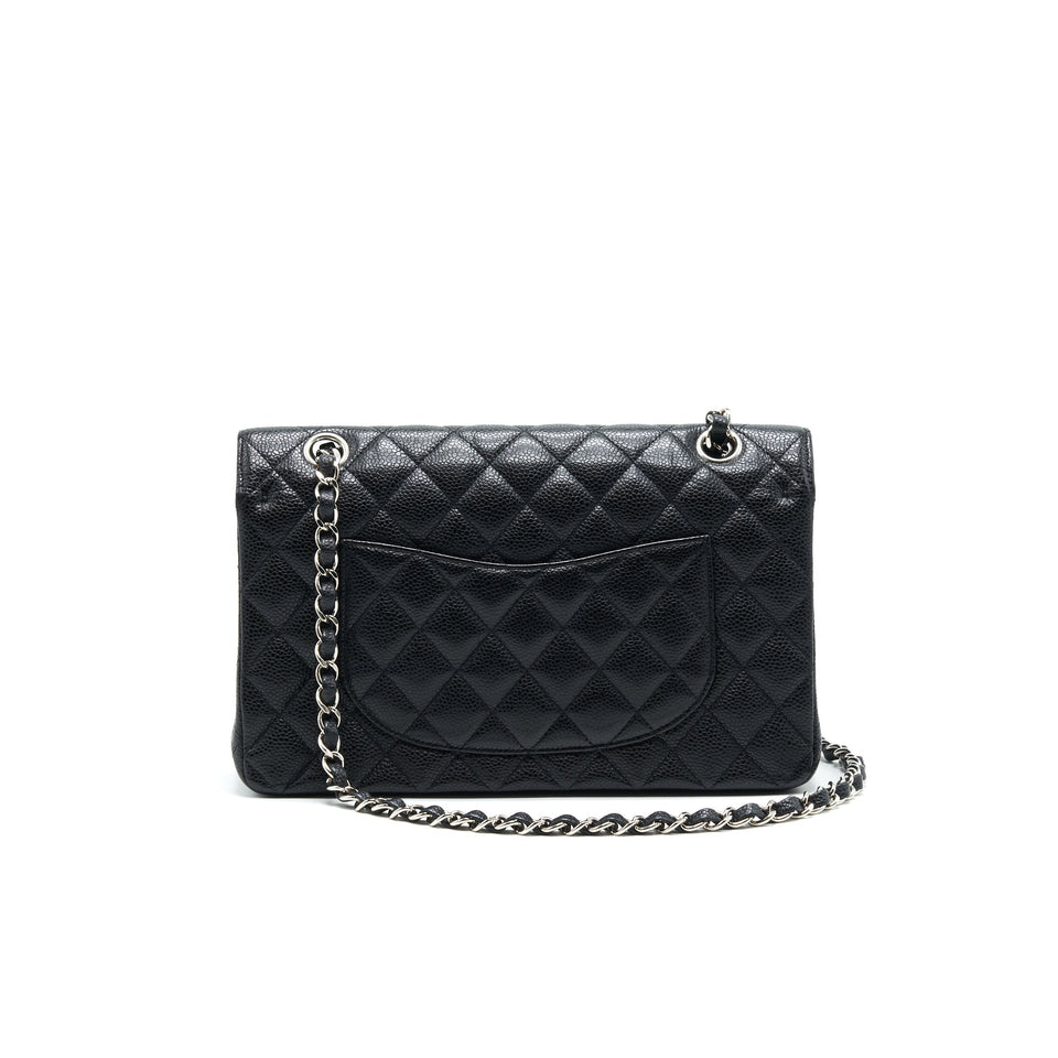 Chanel MEDIUM CLASSIC DOUBLE FLAP CAVIER