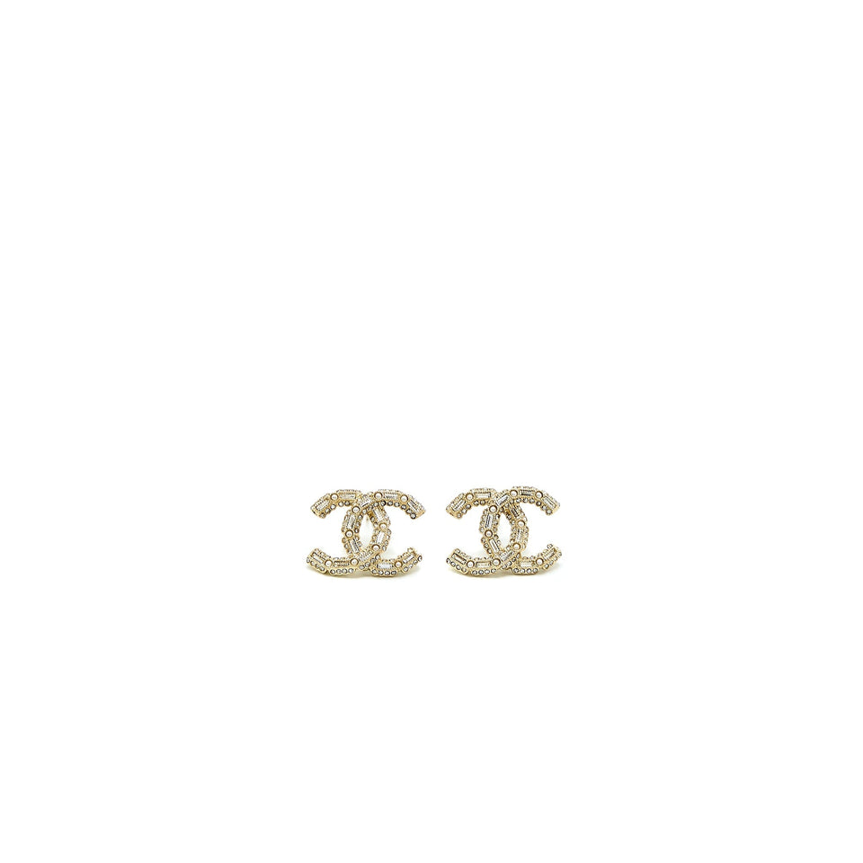 Chanel CC Logo Earring Pearl/Crystal Light Gold Tone