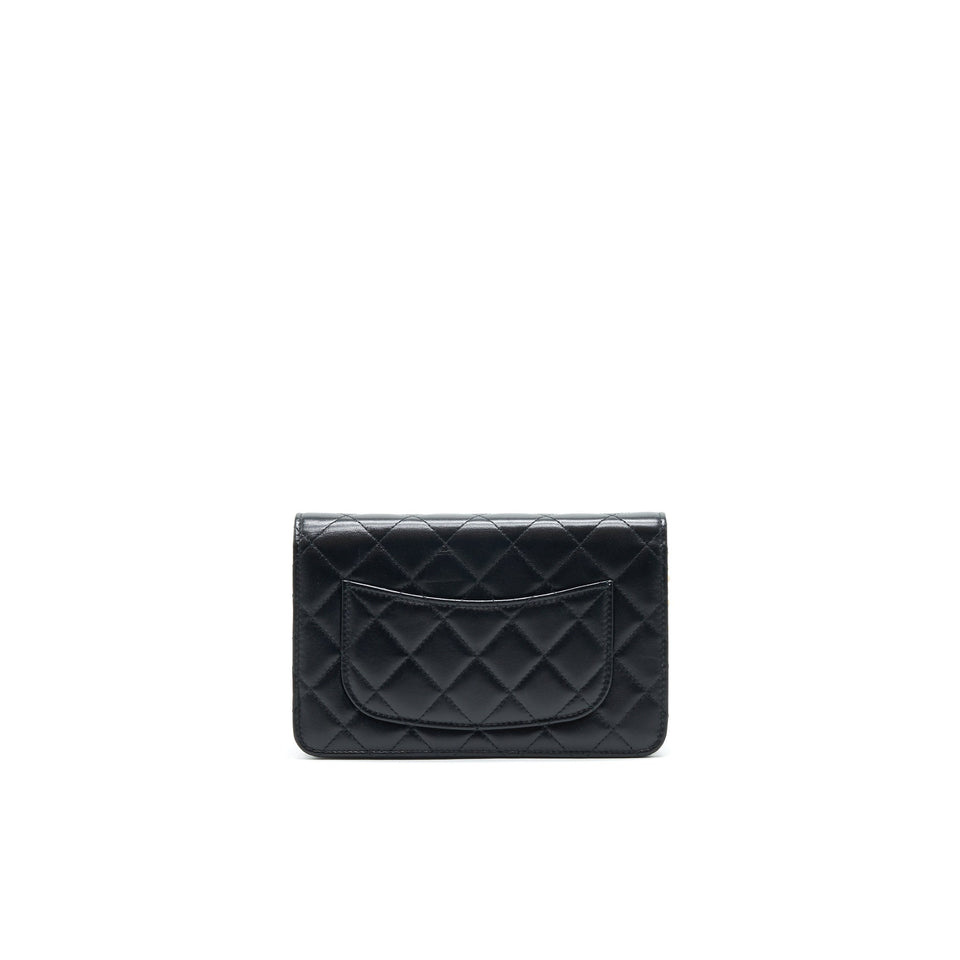 Chanel 2021 Seasonal Wallet on Chain black