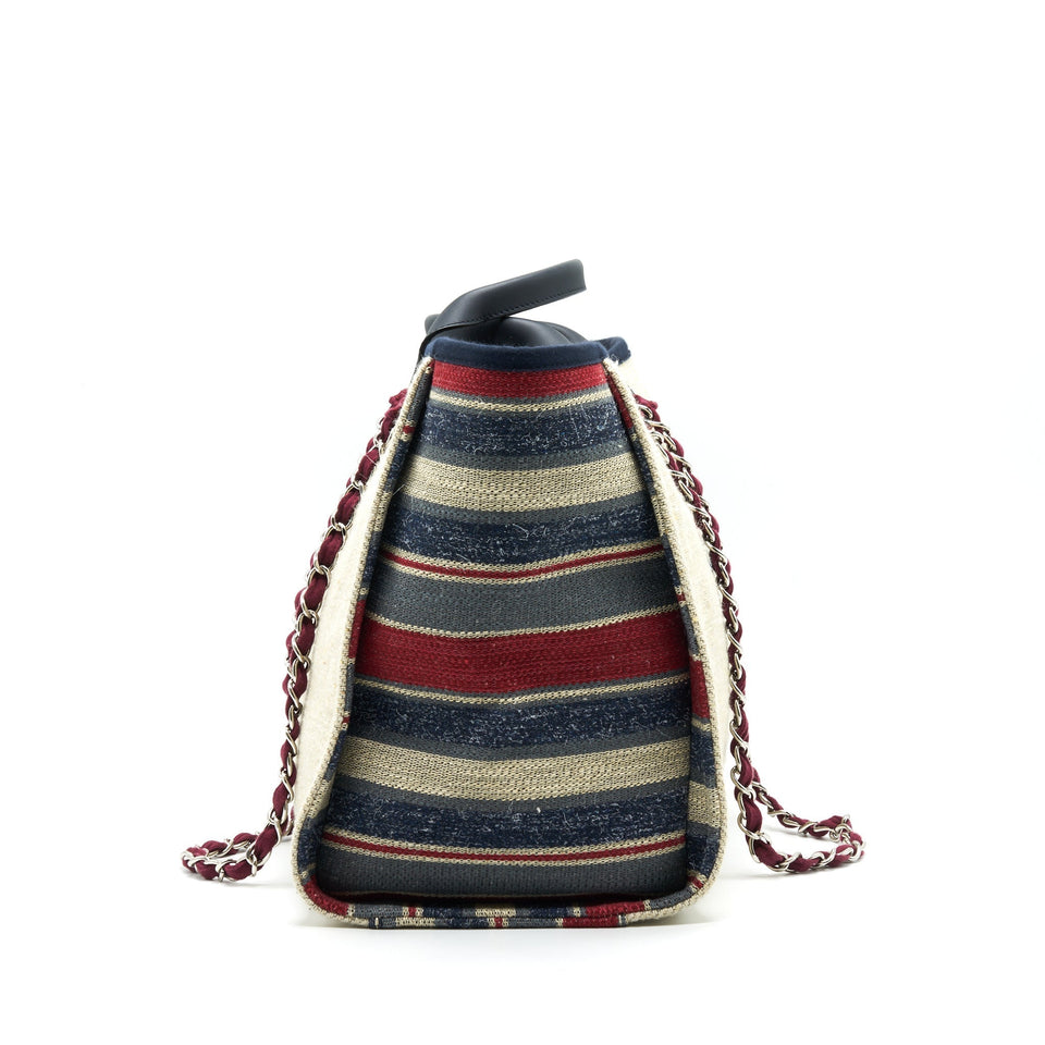 Chanel Deauville Tote in Canvas Multicolored