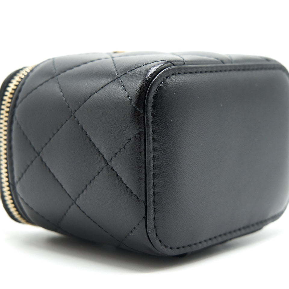 Chanel 21A Top Handle Vanity with Chain Black