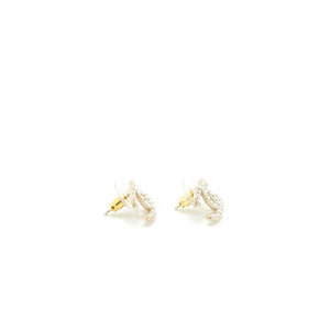 Chanel CC logo with mini pearl earrings L