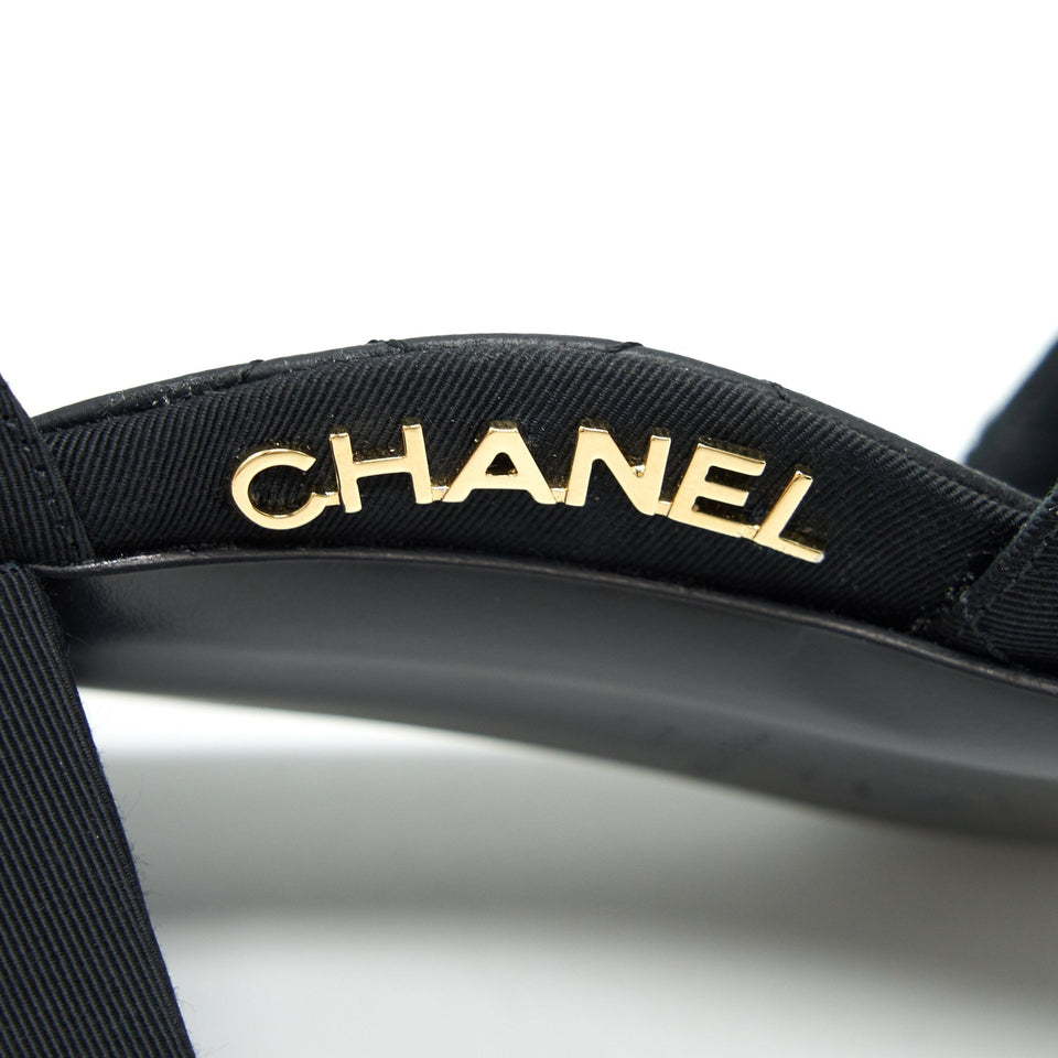 Chanel Size 38 Black Low Heel Pumps