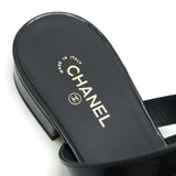 Chanel size37 Leather and pearl sandal black