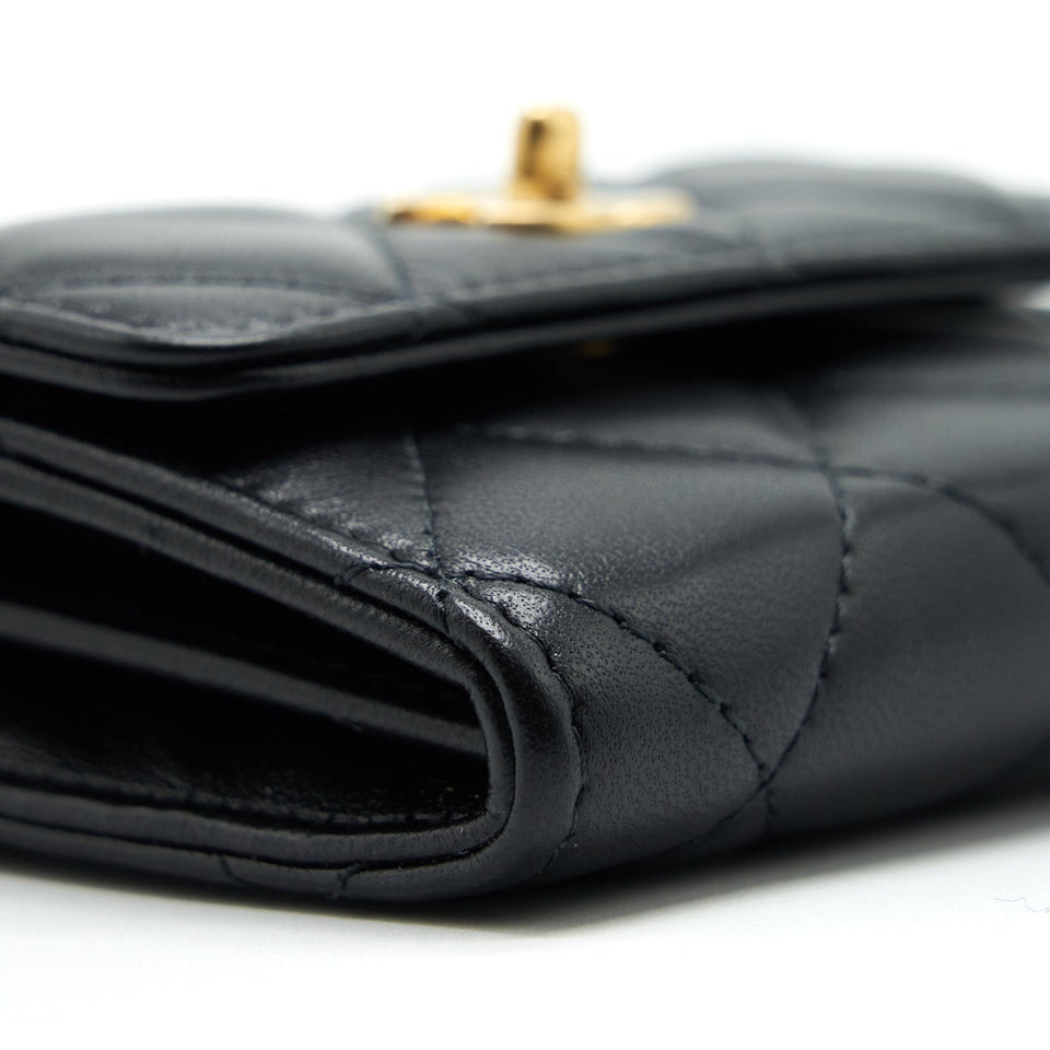 Chanel Pearl Crush Clutch With Chain Lambskin Black
