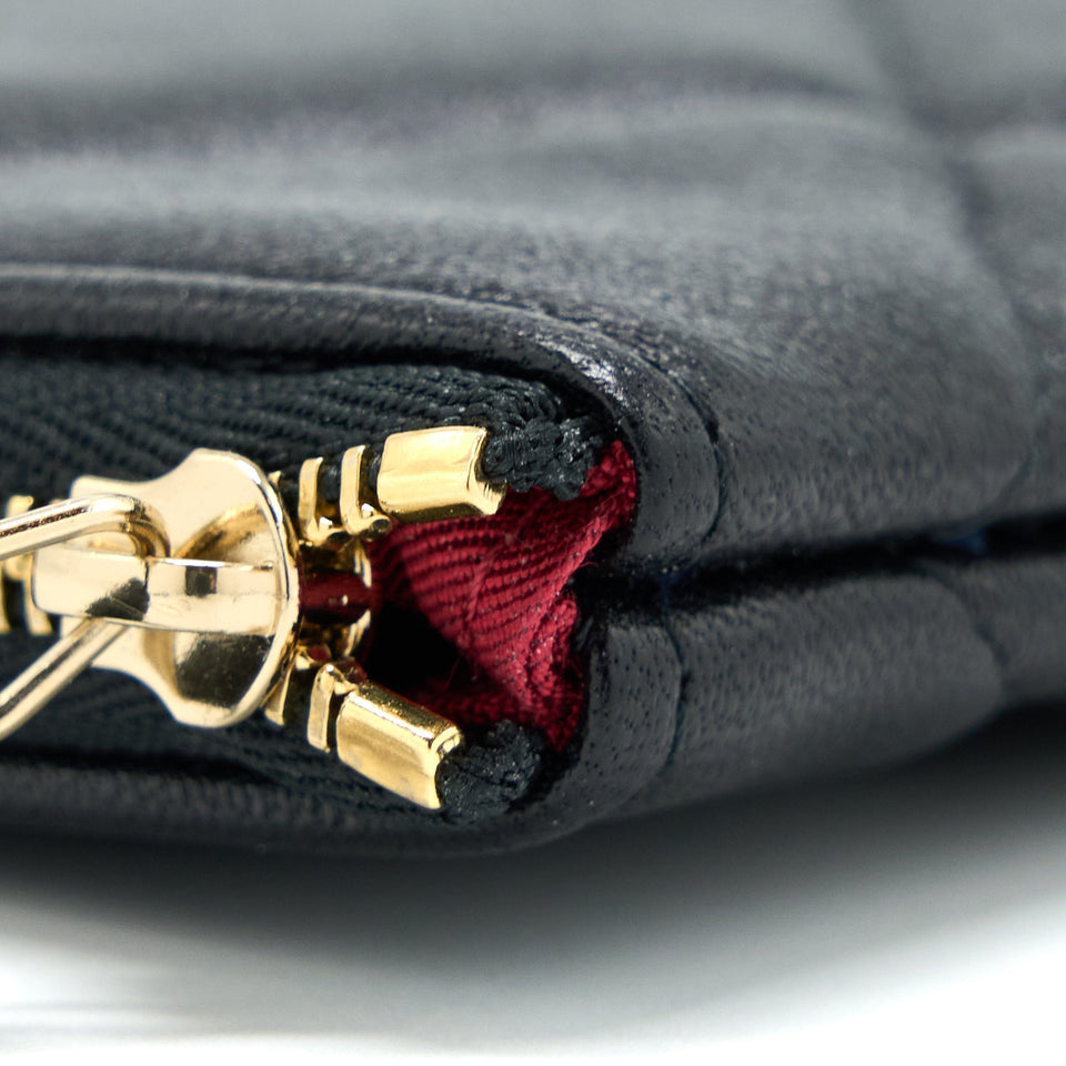 Chanel 19 Clutch Lambskin Black