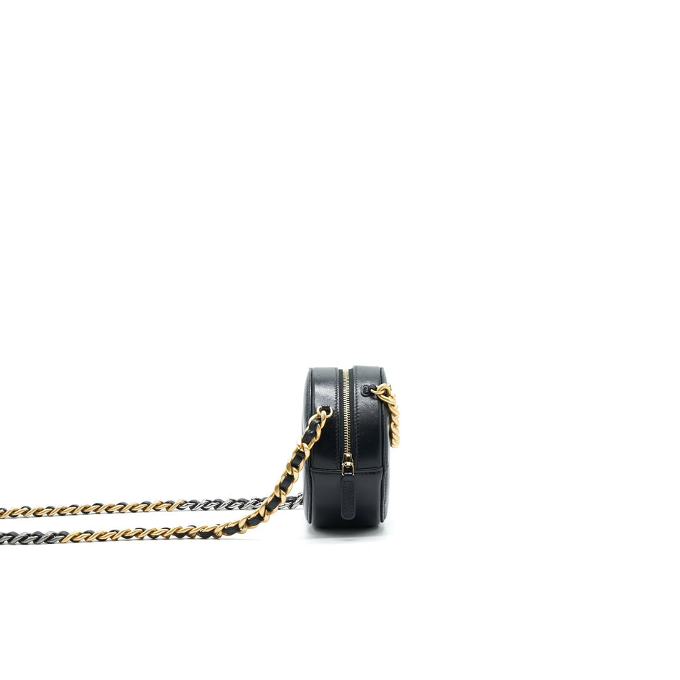 Chanel 19 CLUTCH WITH CHAIN BLACK