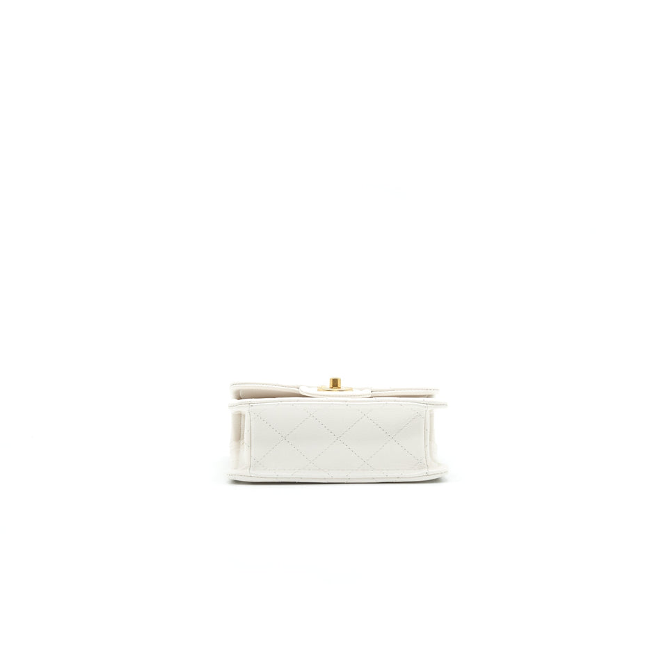 Chanel 2021 Square Flap Cross body White  serial 31
