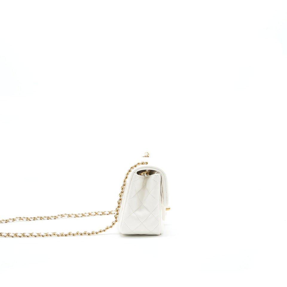 Chanel 21B Pearl Crush Square mini flap Bag White
