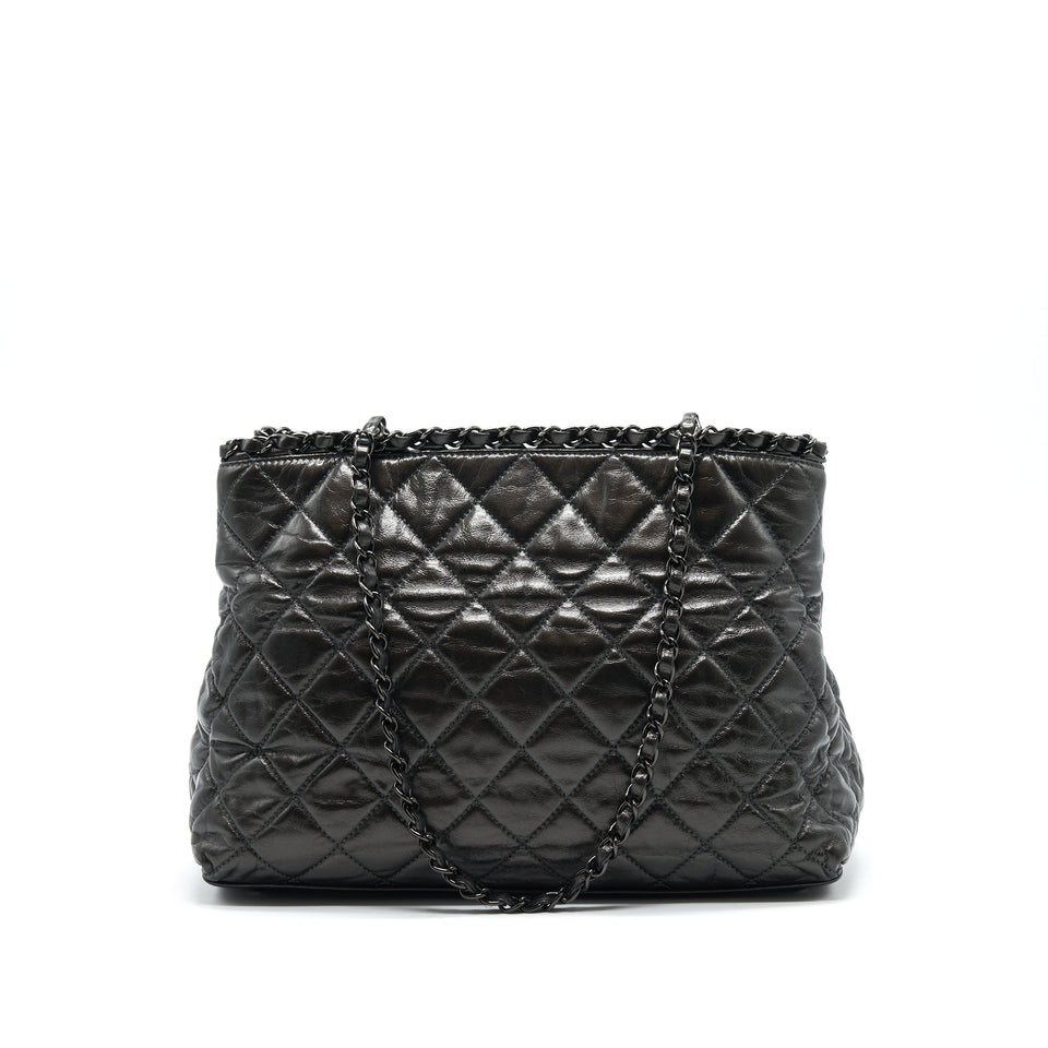 Chanel Quilted Tote Bag With Chain