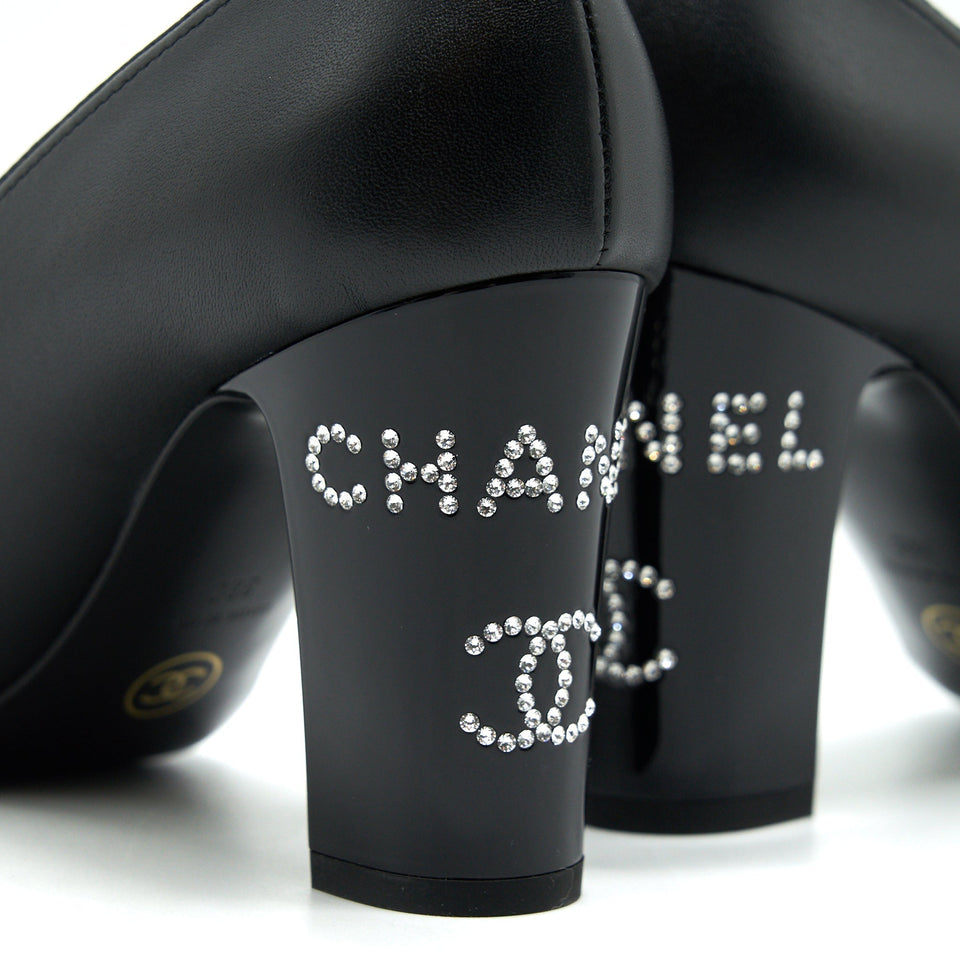 Chanel size38 pump Shoes black with Letter on heel