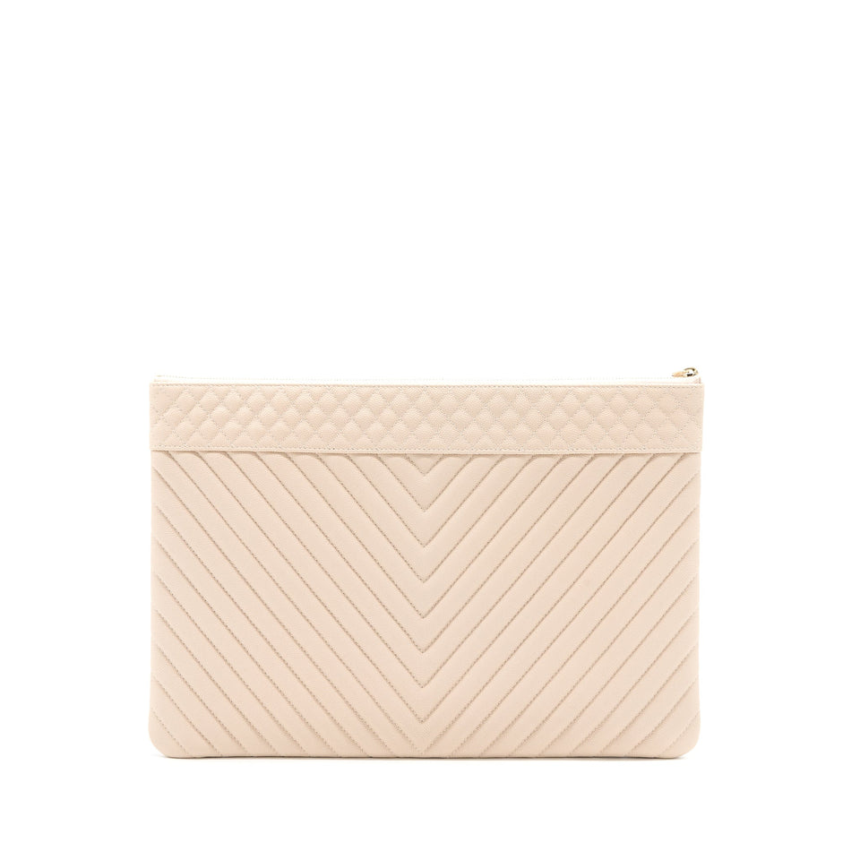 Chanel Clutch Chevron Caviar Beige