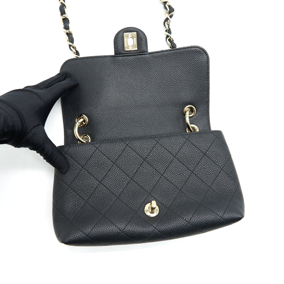 Chanel Caviar quilted flap Bag with handle and Chain Black L