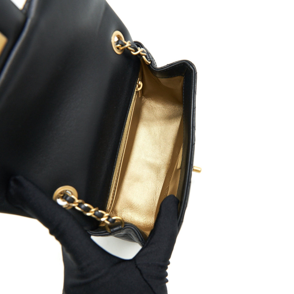Chanel 22C Pearl Crush Mini Square Rectangular Flap Bag Black （Microchip)