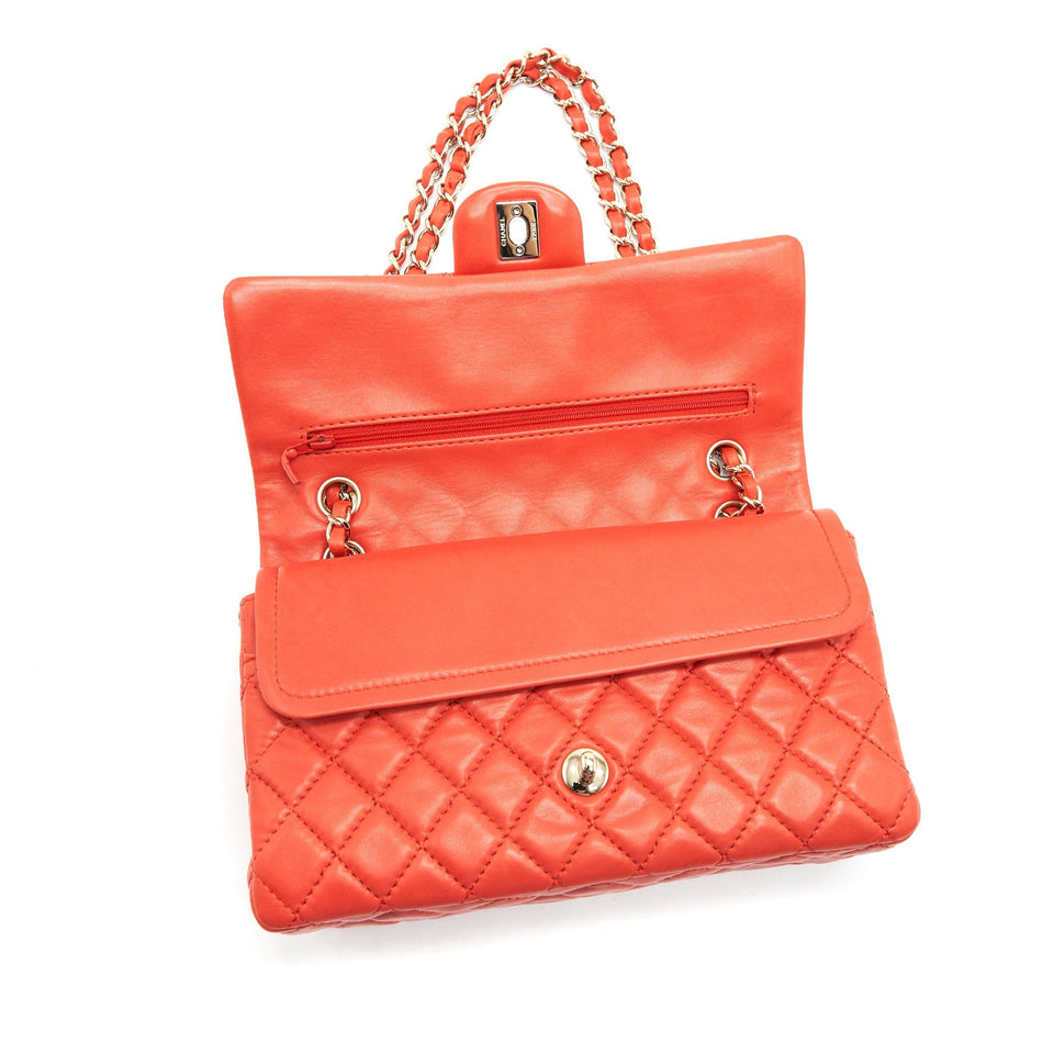 Chanel CLASSIC MEDIUM DOUBLE FLAP LAMBSKIN IN CORAL L