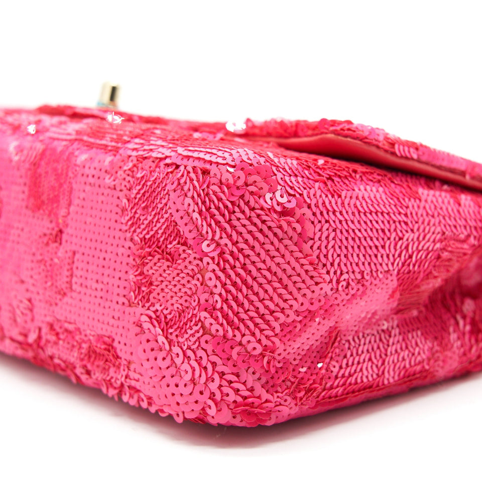 Chanel Seasonal Medium Flap Bag Fucia with