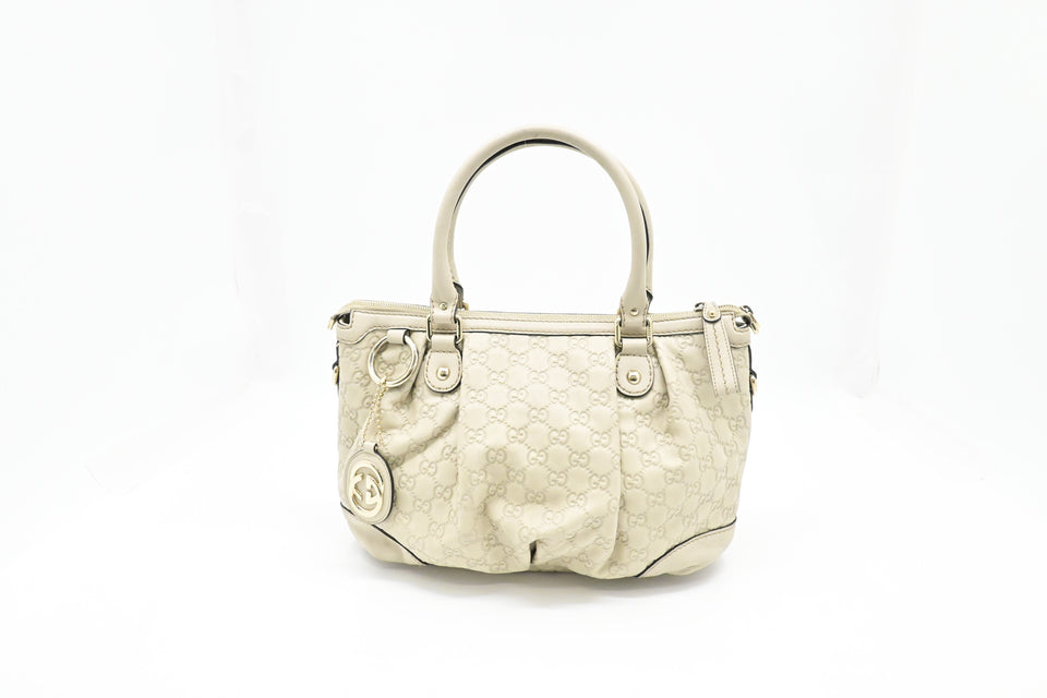 Gucci Sukey Handbag in Cream Guccissima Leather