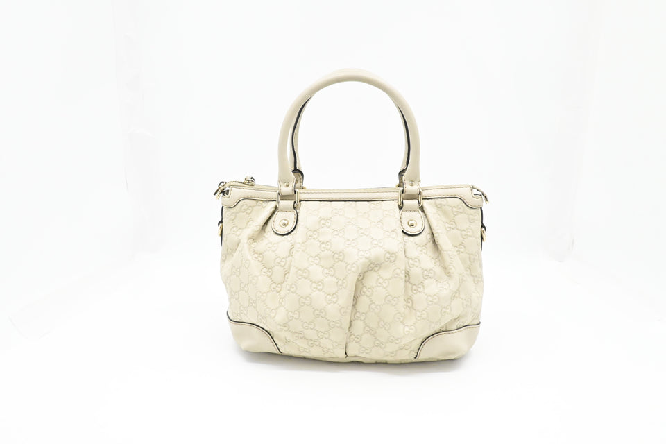 Gucci Sukey Handbag in Cream Guccissima Leather