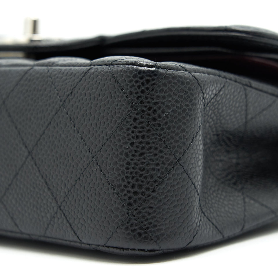 Chanel CLASSIC SMALL DOUBLE FLAP CAVIAR
