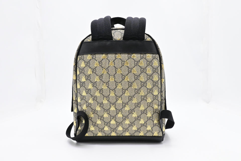 Gucci Bees Small Backpack in GG Supreme Canvas
