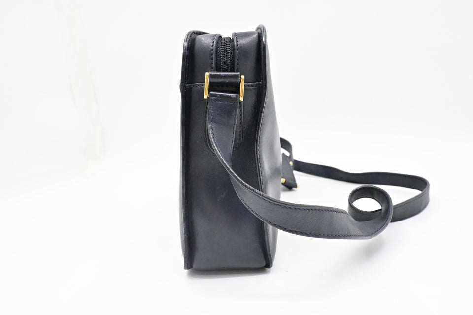 Gucci Crossbody Bag in Dark Navy Blue Leather