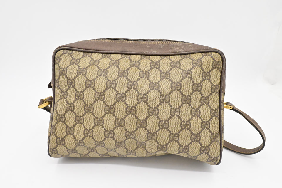 Gucci Shoulder Bag in GG Supreme Canvas