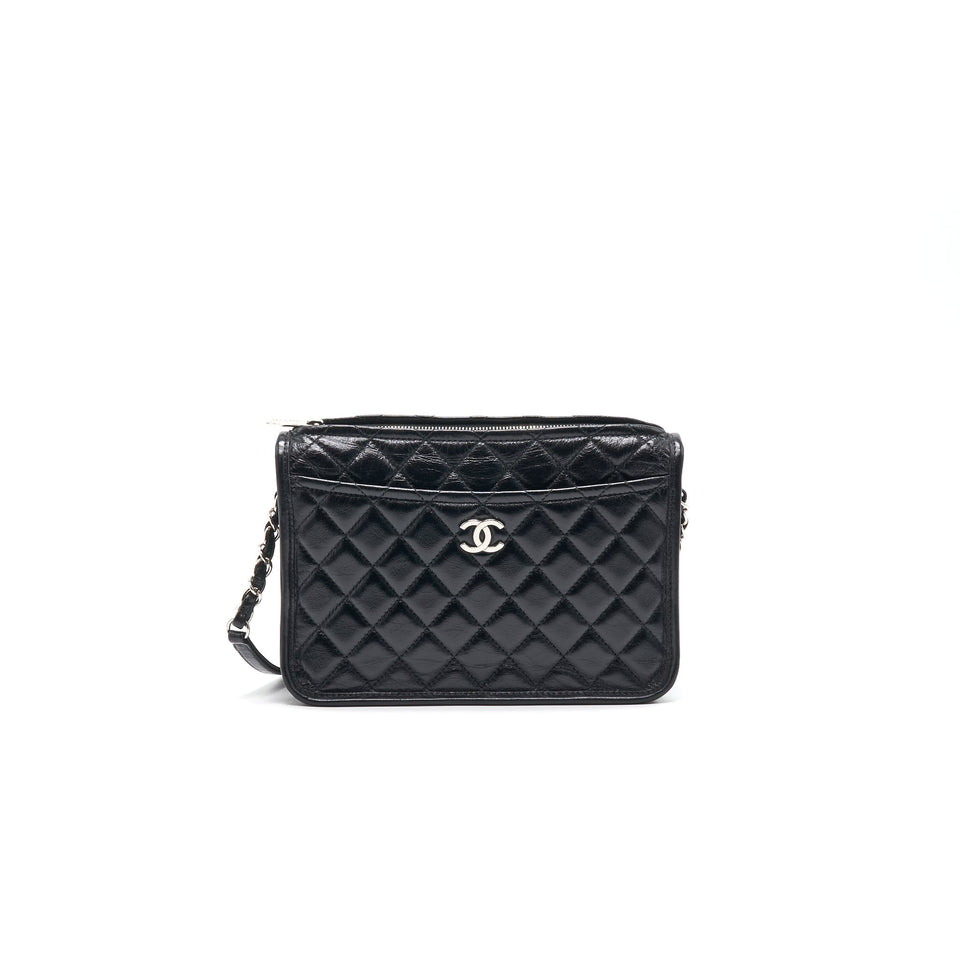 Chanel 18B Calfskin Camera Case Black