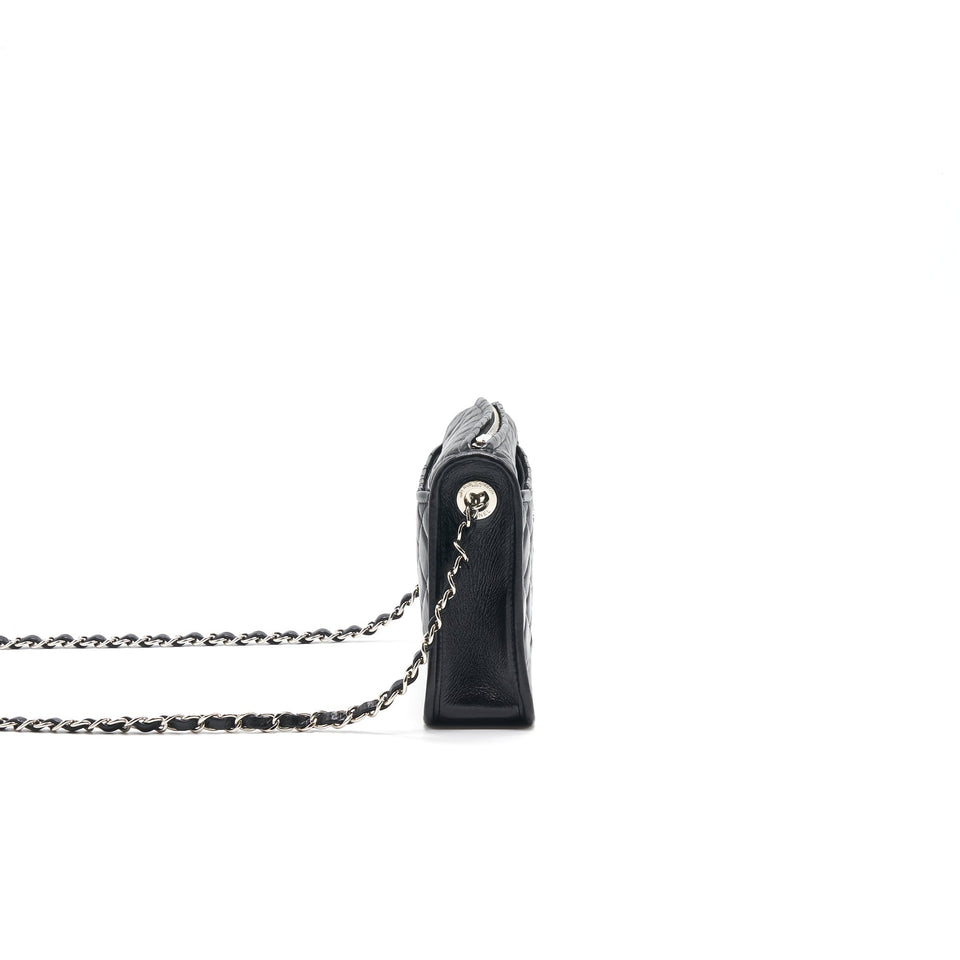 Chanel 18B Calfskin Camera Case Black