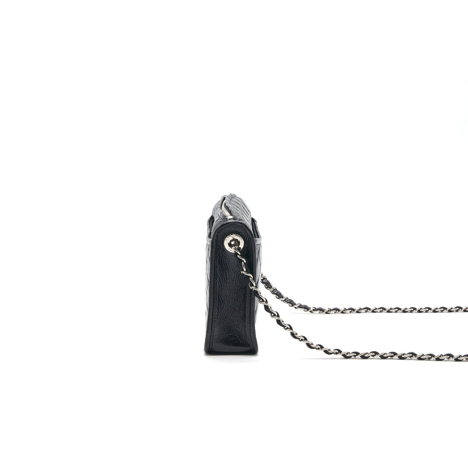Chanel 18B Calfskin Camera Case Black