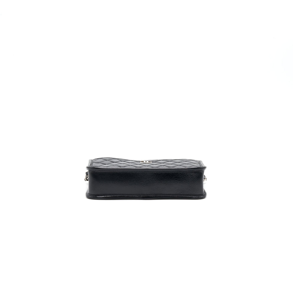Chanel 18B Calfskin Camera Case Black
