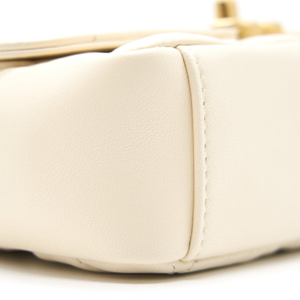 Chanel SMALL FLAP BAG Lambskin Ecru