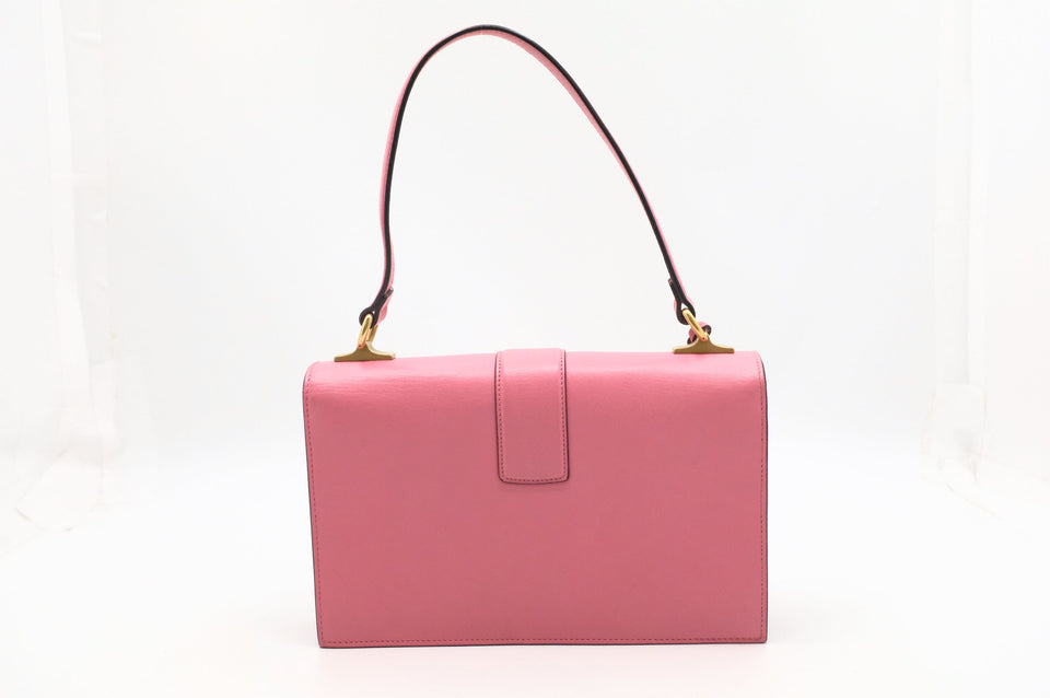 Gucci Cat Lock Shoulder Bag in Pink Leather