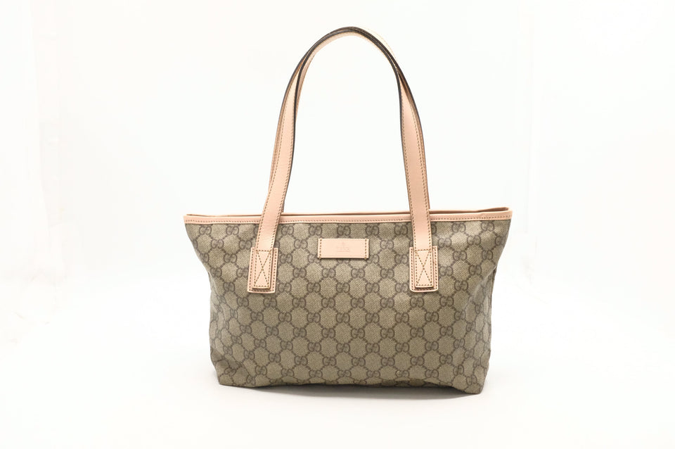 Gucci Zipped Tote in GG Supreme Canvas