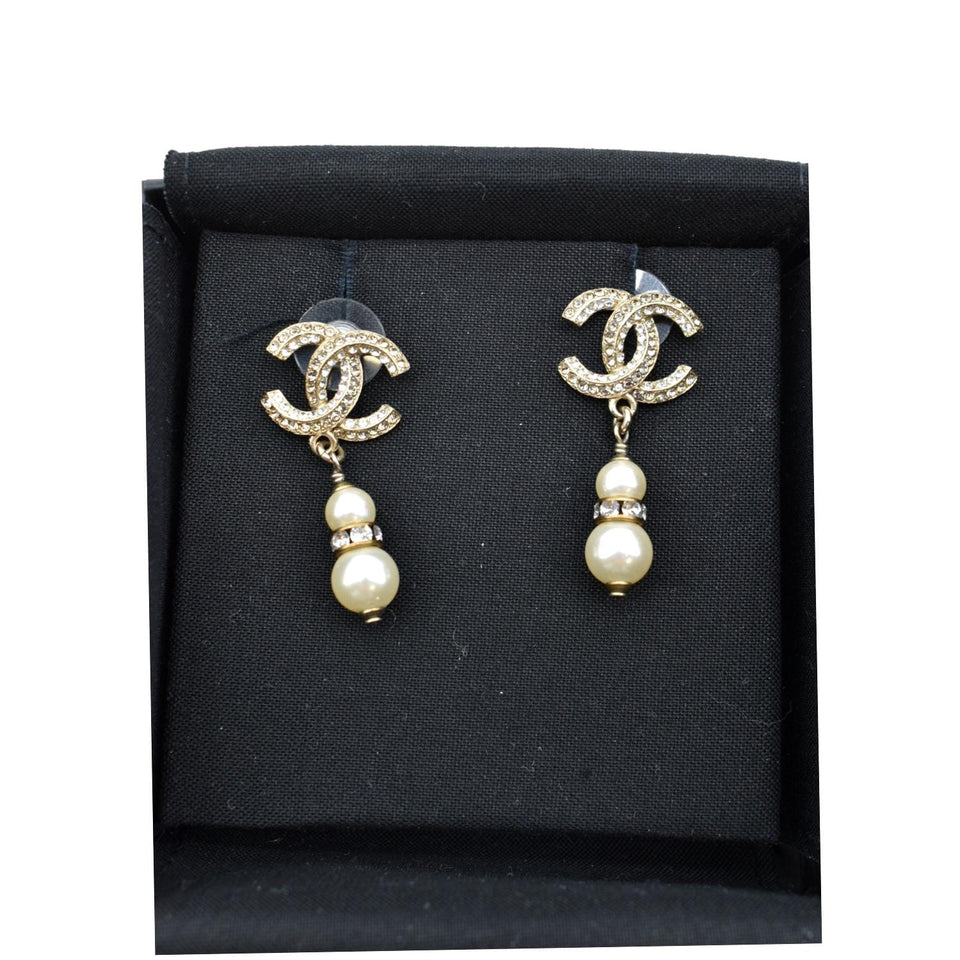 Chanel Pearl Drop Crystal Earring Gold