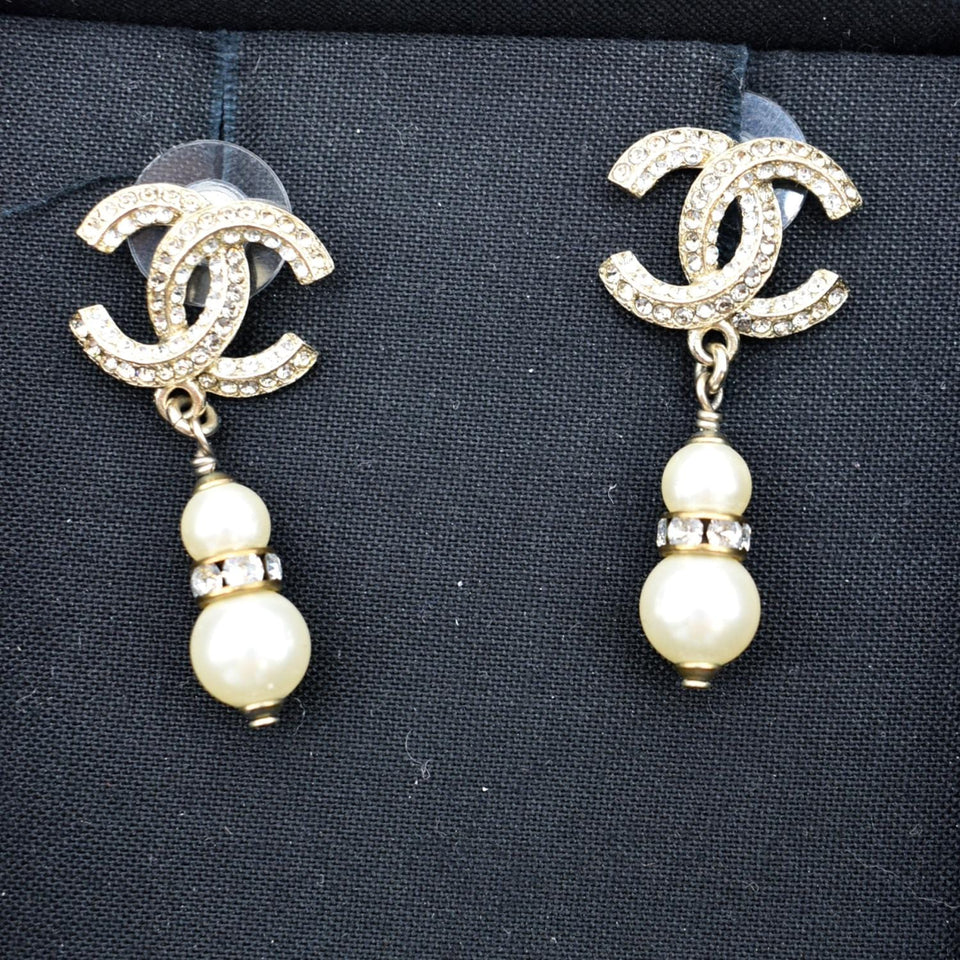 Chanel Pearl Drop Crystal Earring Gold