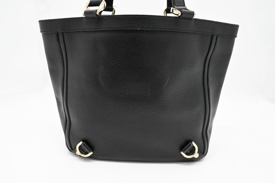Gucci Handbag in Black Leather