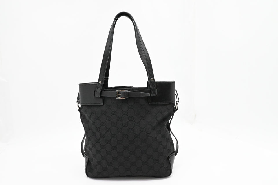 Gucci Shoulder bag in Black GG Canvas