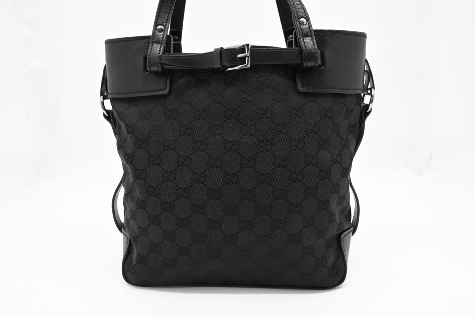 Gucci Shoulder bag in Black GG Canvas